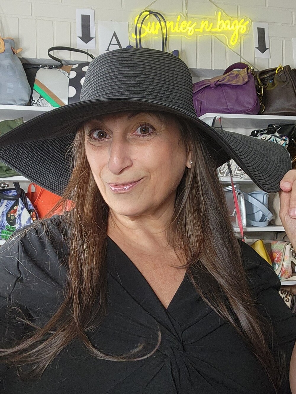 NWT I.N.C. Wide brim w/seashell chain Tan or Black